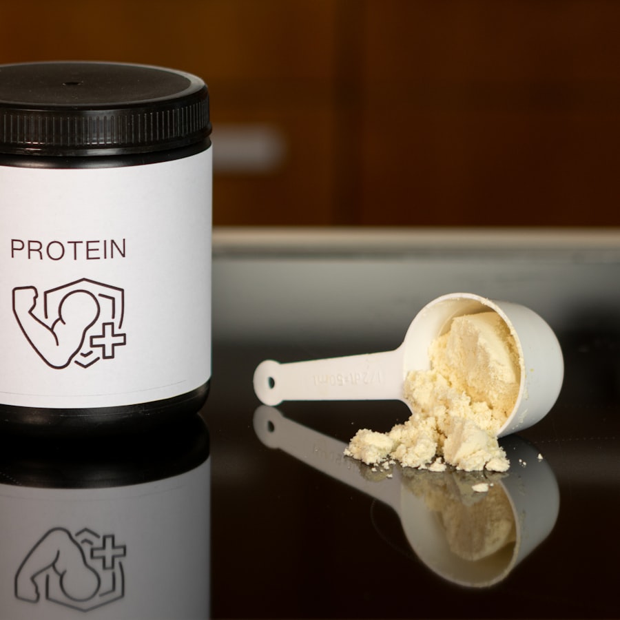 Moventra Whey fehérjepor tégely és mérőkanál